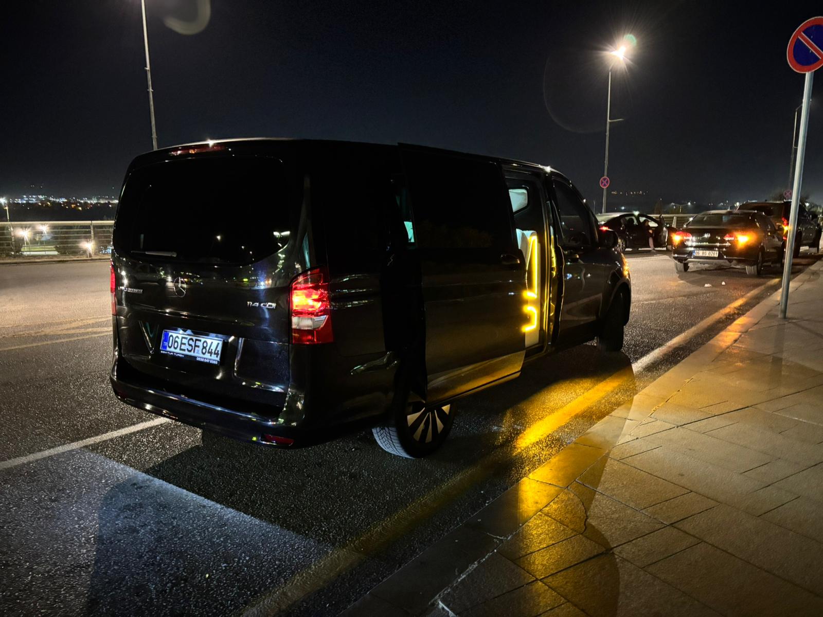 Premium Van
